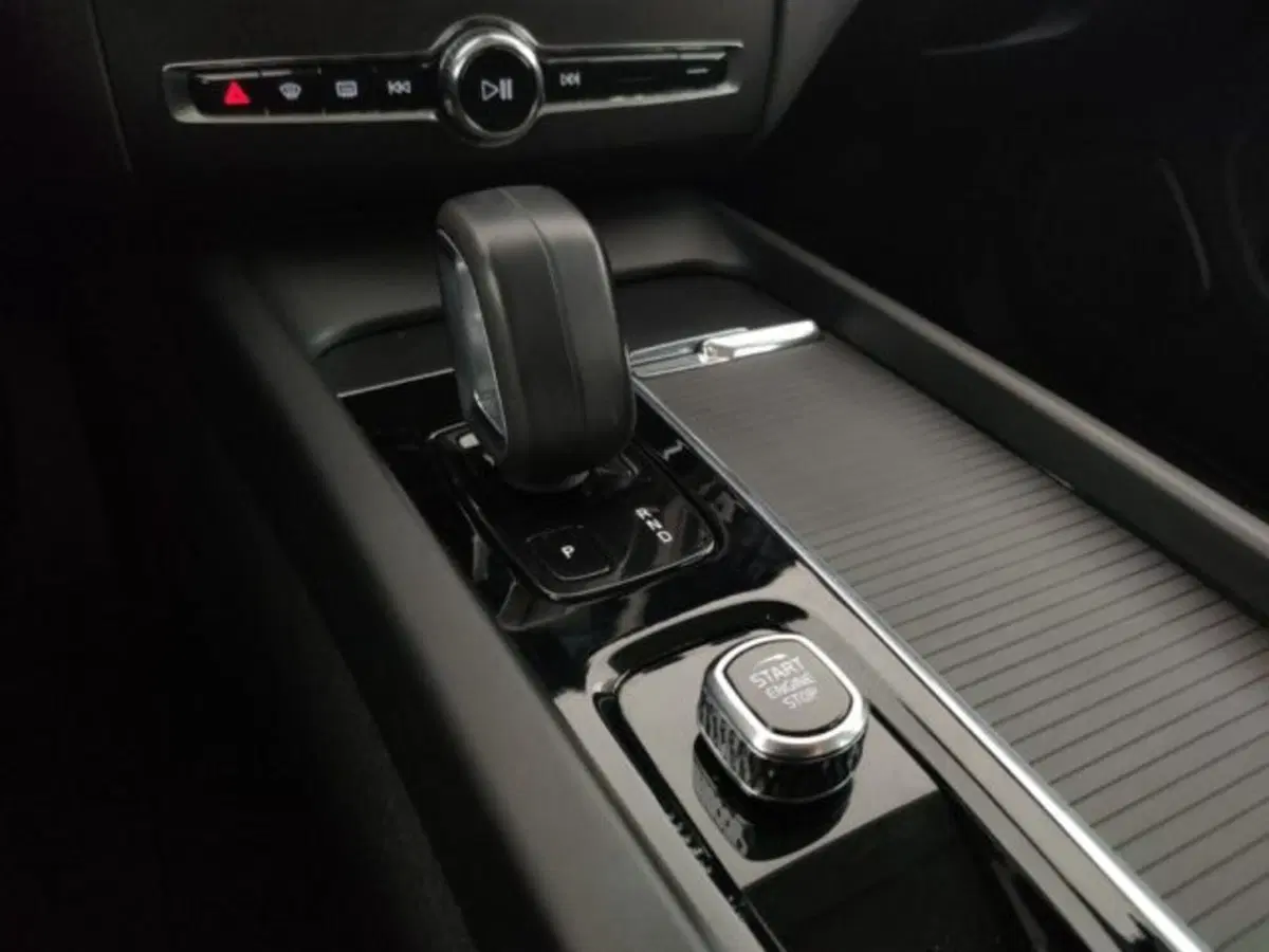 Volvo XC60 usata a Modena (19)