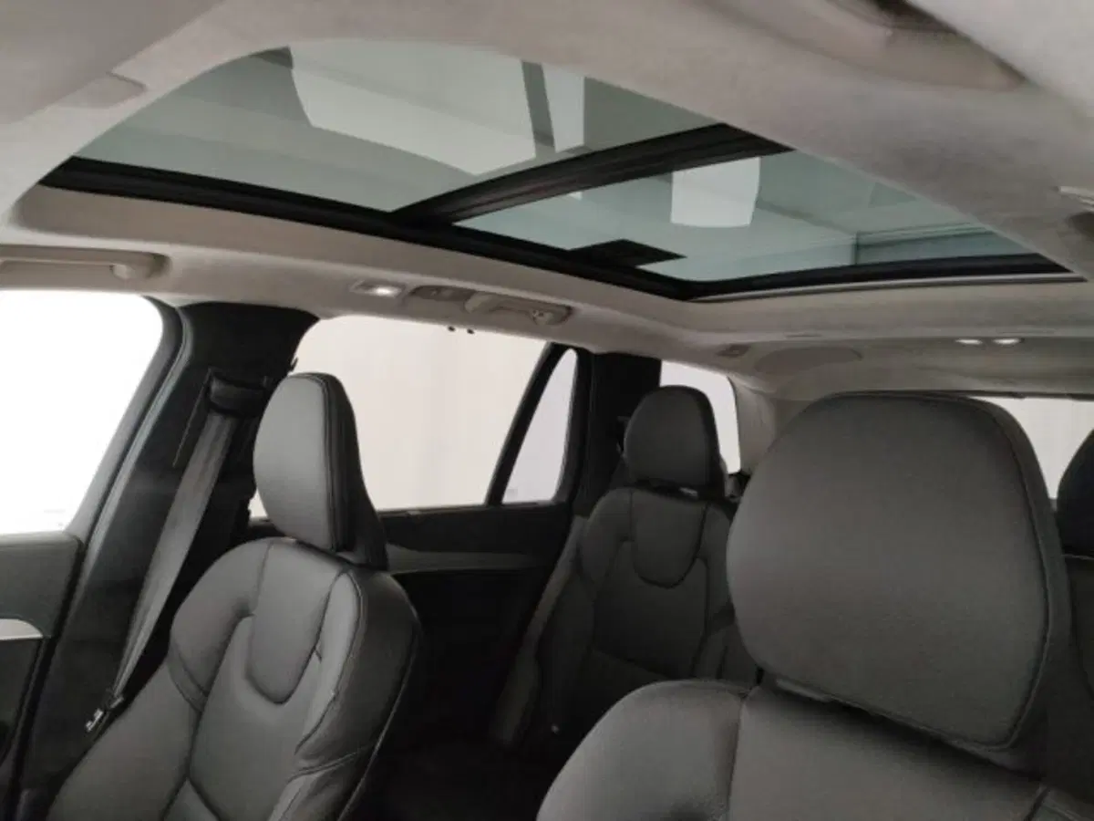 Volvo XC90 nuova a Modena (19)