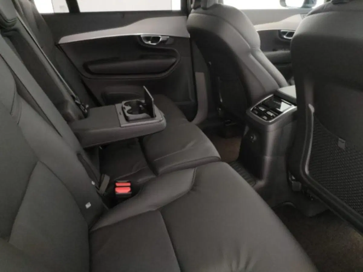 Volvo XC90 nuova a Modena (9)