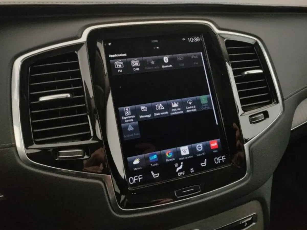 Volvo XC90 usata a Modena (16)