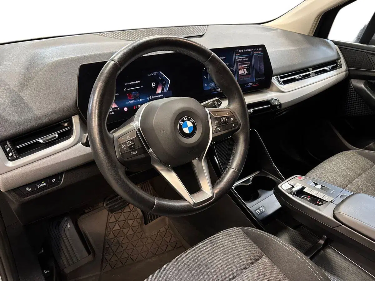 BMW Serie 2 Active Tourer usata a Pescara (8)