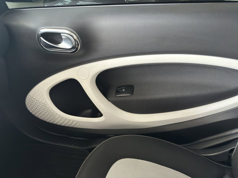 smart Fortwo Cabrio usata a Cosenza (17)