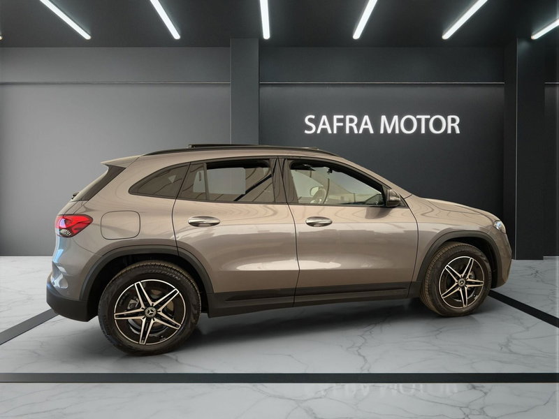 Mercedes-Benz EQA usata a Cosenza (7)