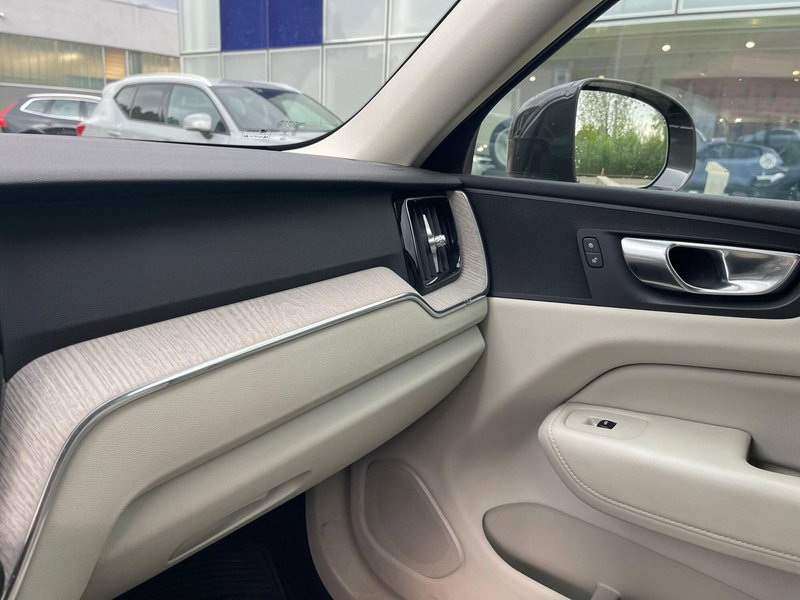 Volvo XC60 usata a Como (15)