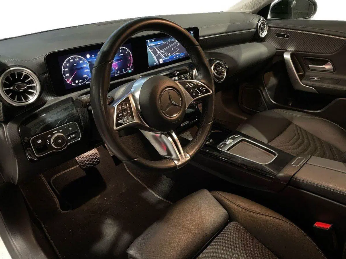 Mercedes-Benz CLA usata a Macerata (16)
