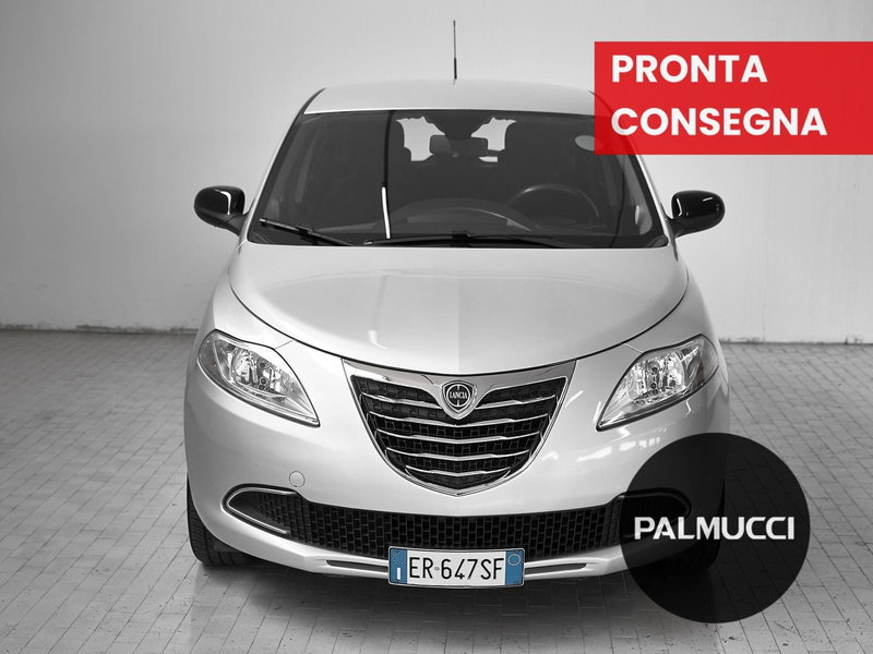 Lancia Ypsilon usata a Prato (2)
