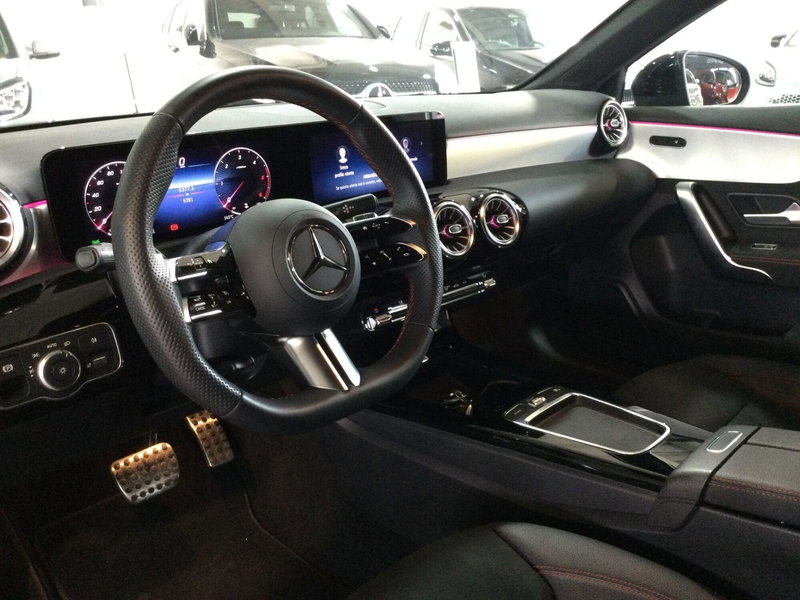 Mercedes-Benz Classe A nuova a Caserta (11)