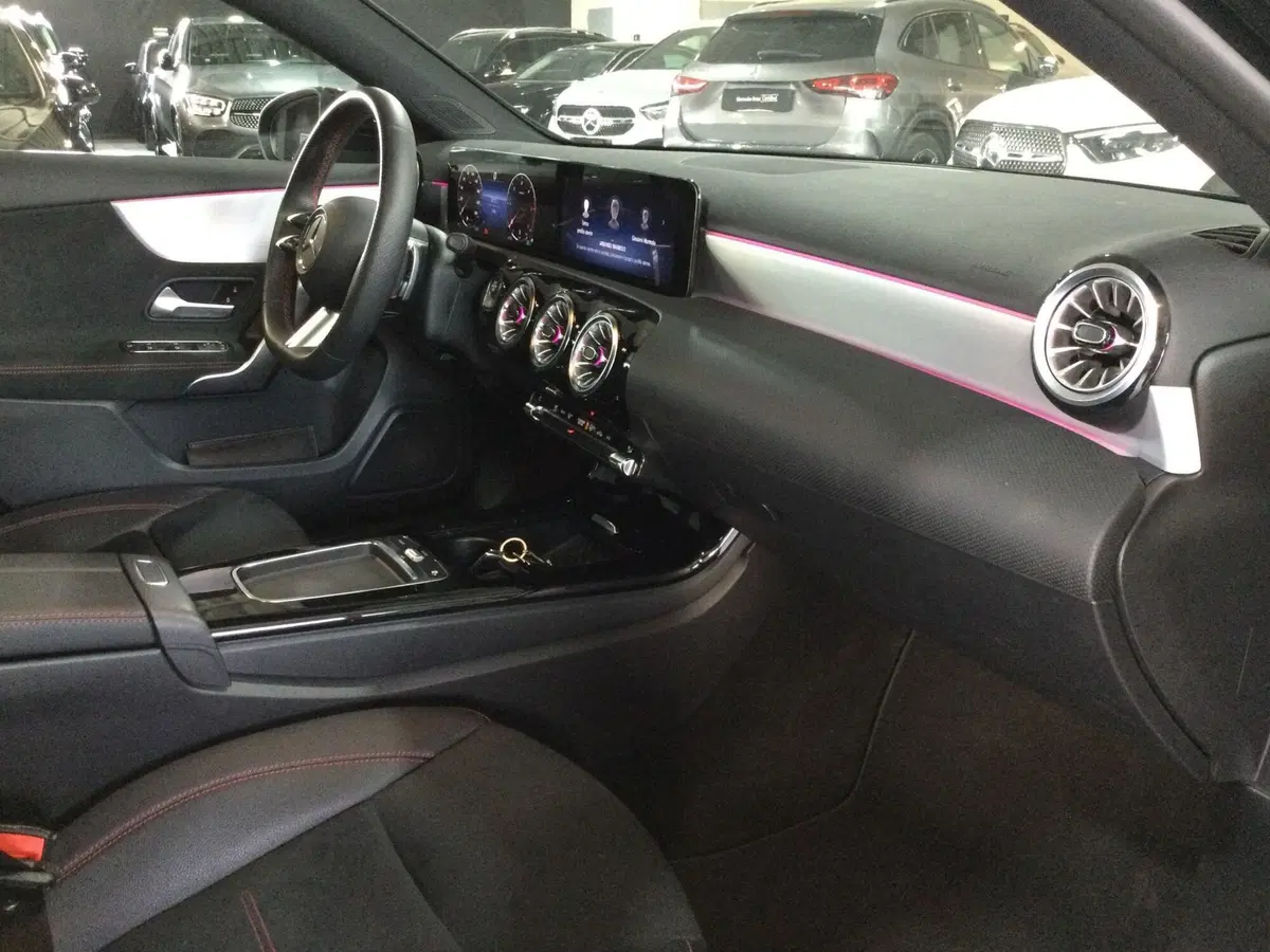 Mercedes-Benz Classe A nuova a Caserta (12)