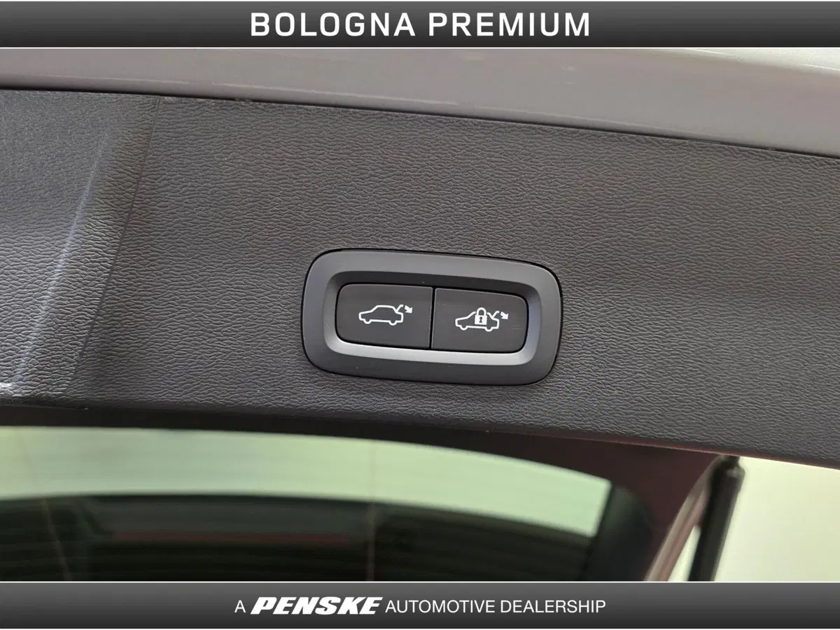 Volvo XC40 usata a Bologna (9)