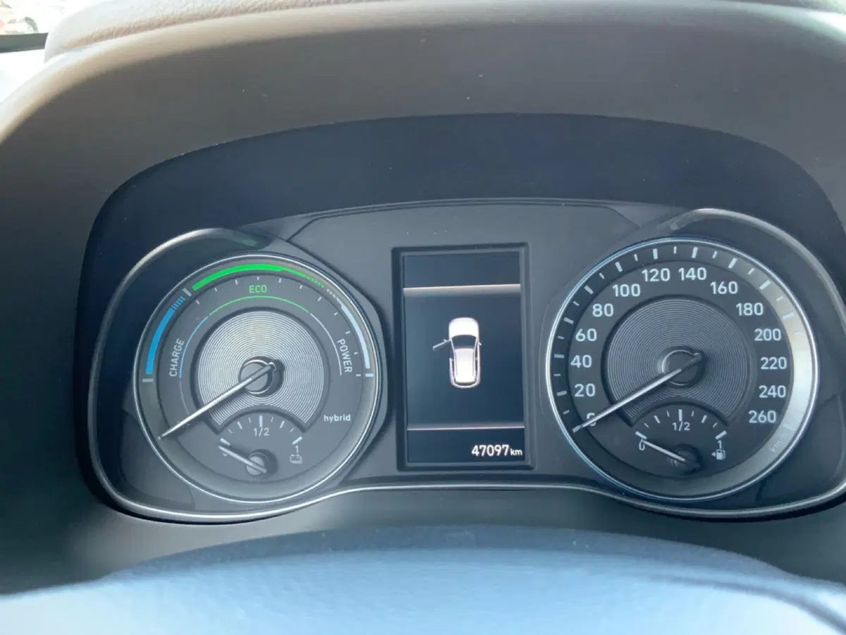 Hyundai Kona usata a Perugia (6)