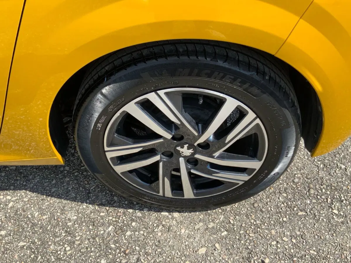 Peugeot 208 usata a Perugia (17)