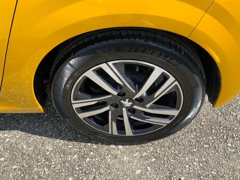 Peugeot 208 usata a Perugia (17)