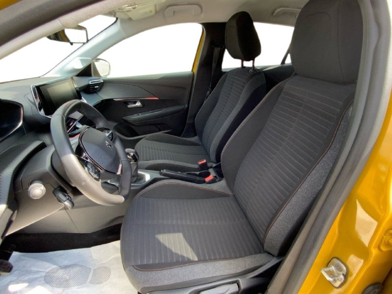 Peugeot 208 usata a Perugia (9)