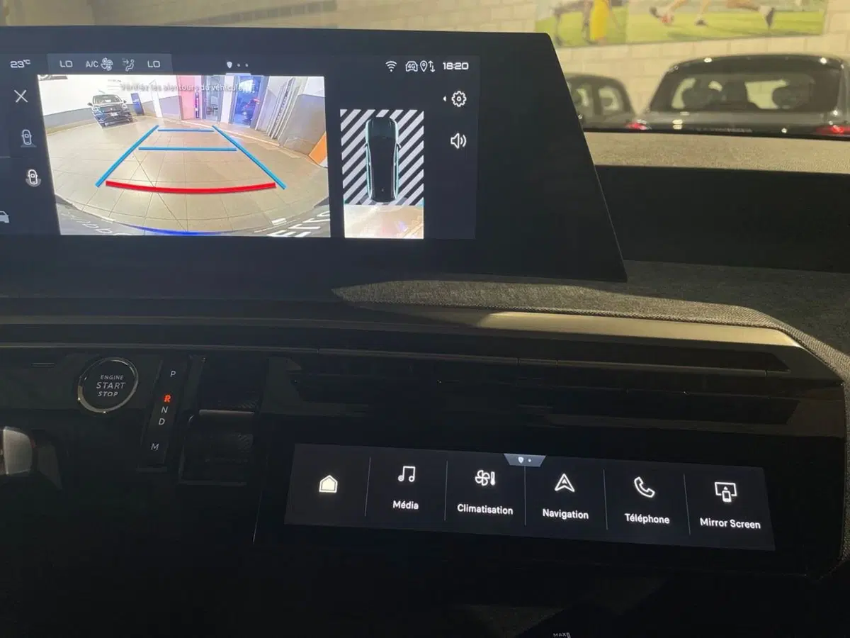 Peugeot 5008 nuova a Salerno (18)