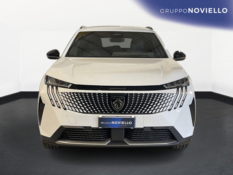 Peugeot 5008 nuova a Salerno (2)