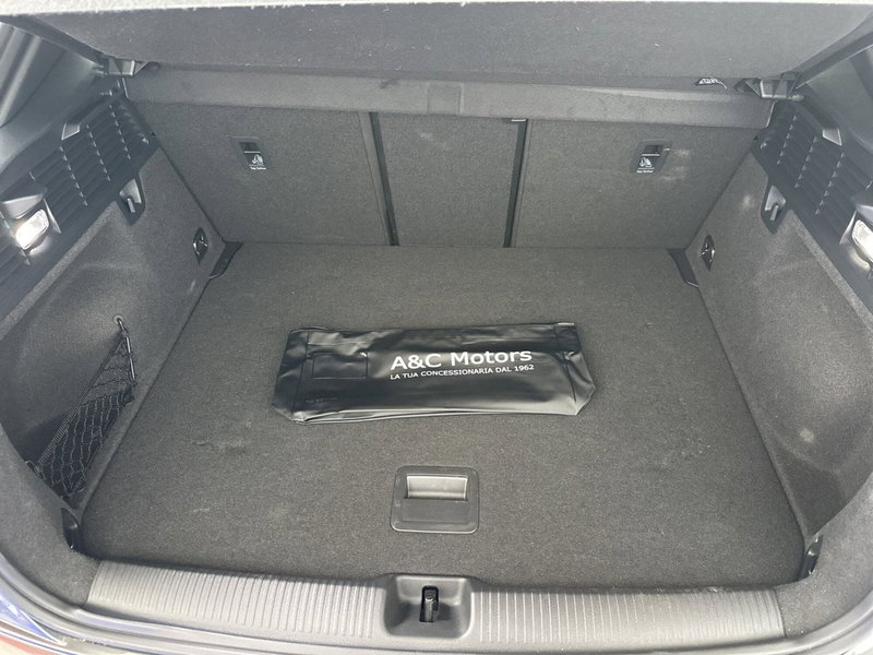 Audi Q2 usata a Napoli (17)