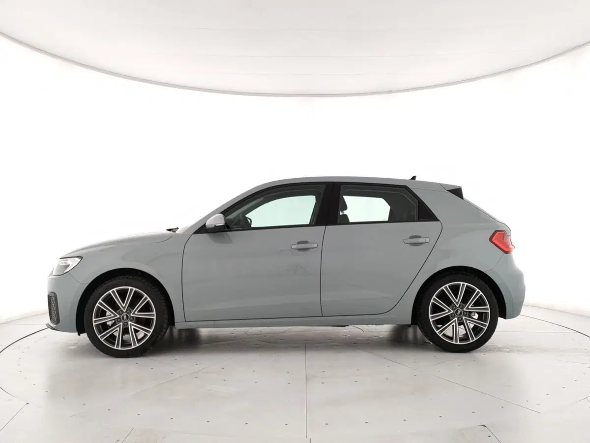 Audi A1 Sportback usata a Napoli (2)