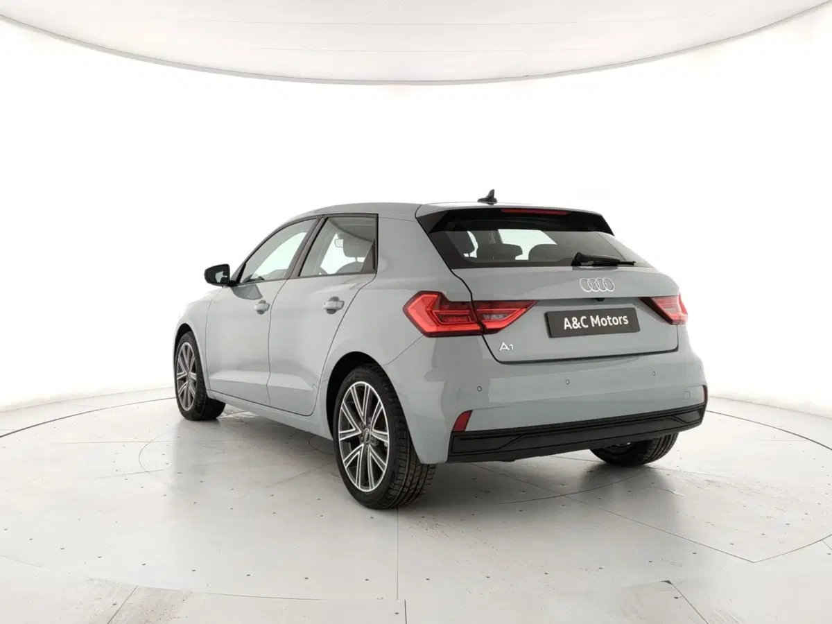 Audi A1 Sportback usata a Napoli (3)