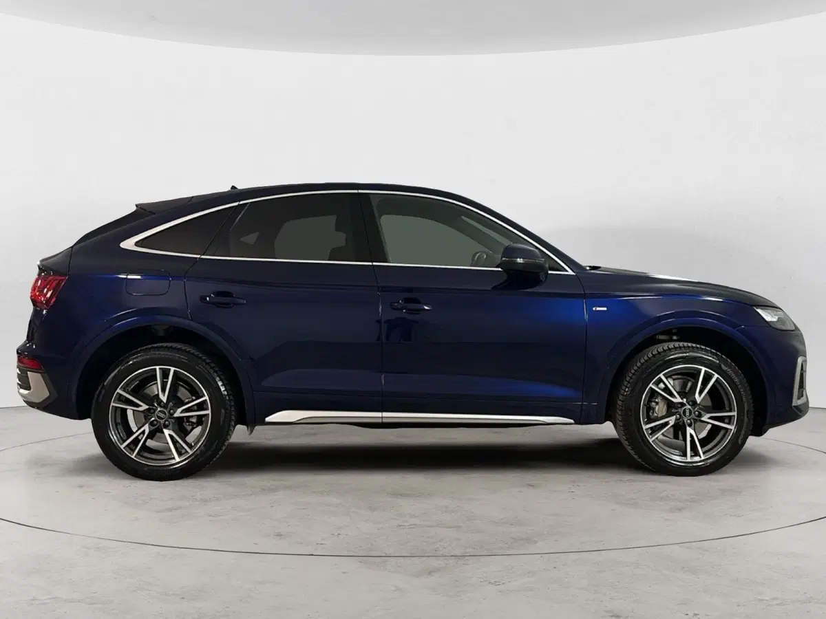Audi Q5 Sportback usata a Napoli (3)