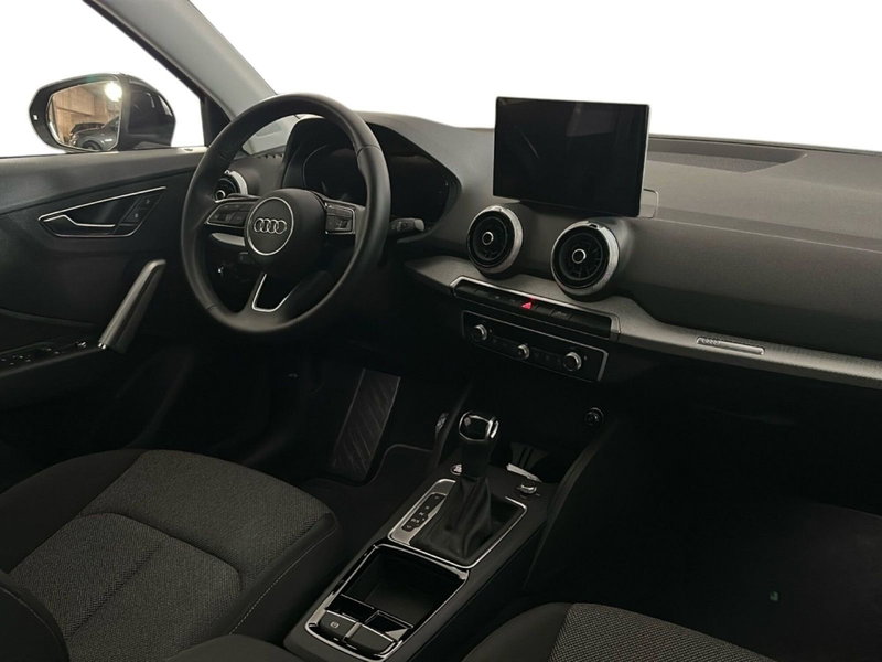 Audi Q2 usata a Napoli (10)