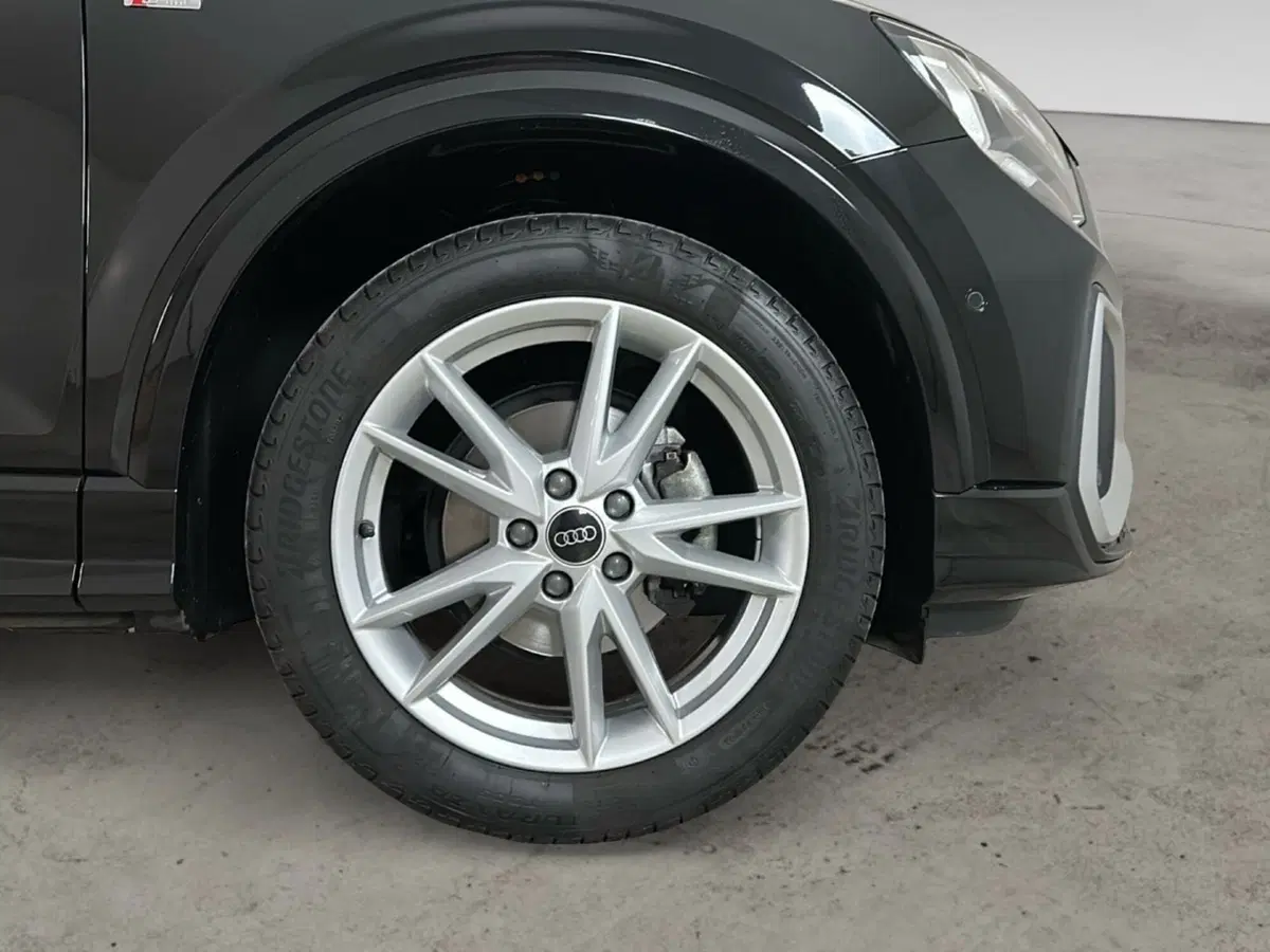 Audi Q2 usata a Napoli (19)