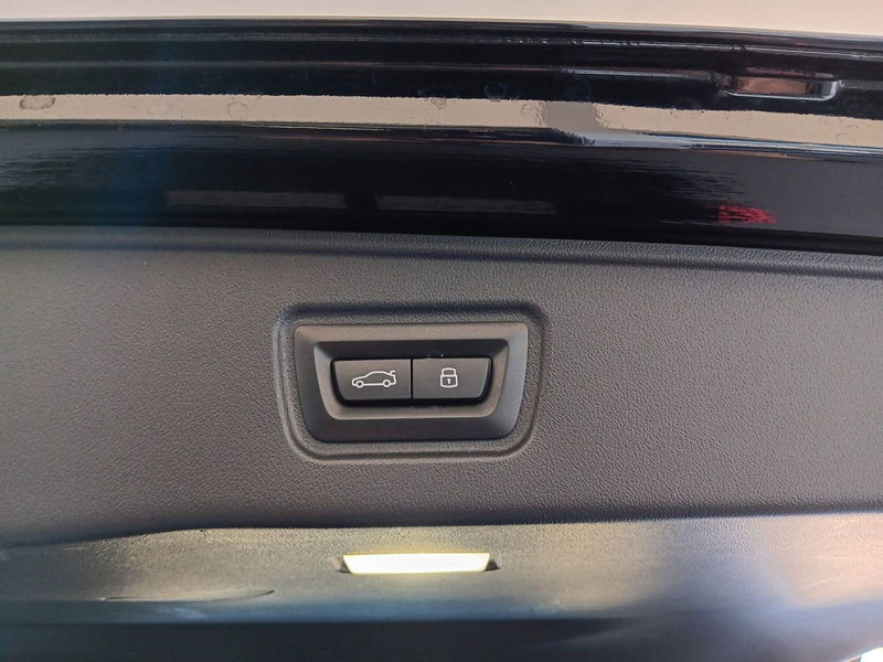 BMW Serie 5 Touring usata a Asti (15)