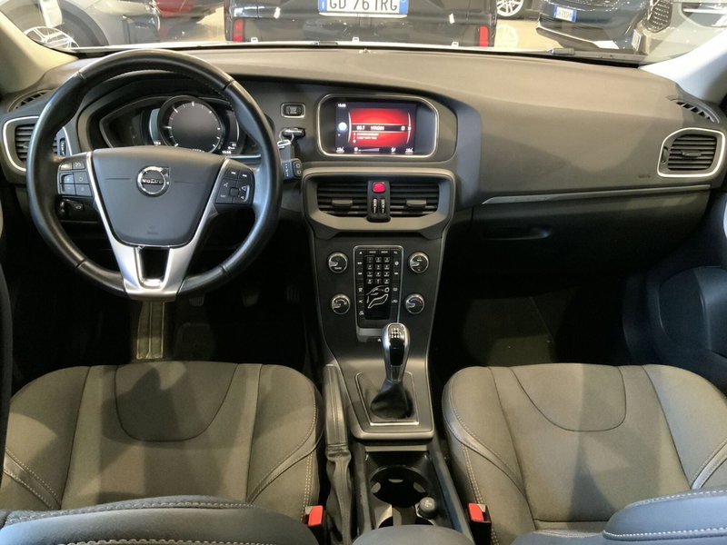 Volvo V40 Cross Country usata a Vercelli (12)