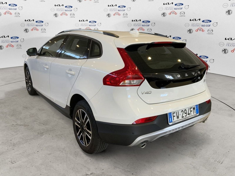 Volvo V40 Cross Country usata a Vercelli (3)