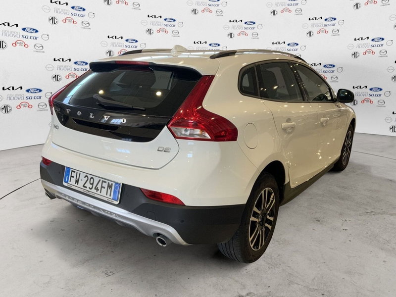 Volvo V40 Cross Country usata a Vercelli (4)