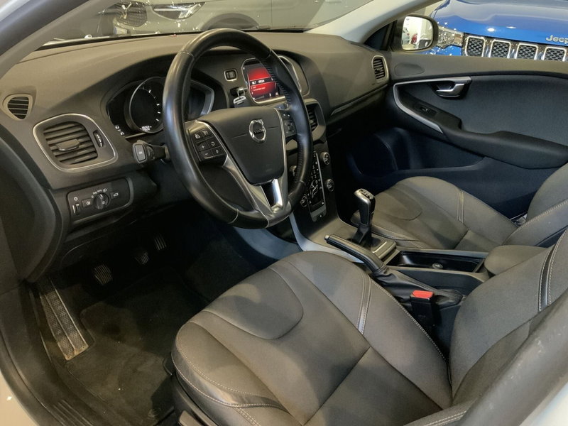 Volvo V40 Cross Country usata a Vercelli (5)