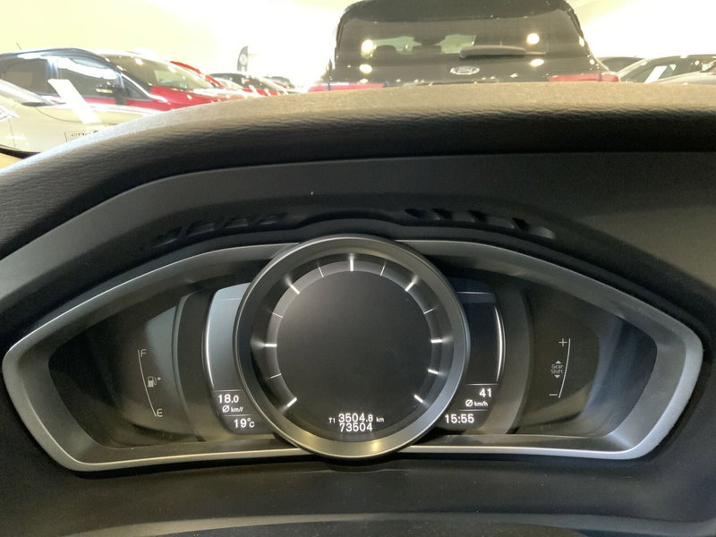 Volvo V40 Cross Country usata a Vercelli (8)