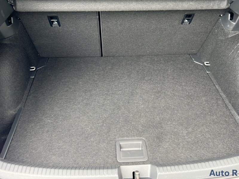 Volkswagen Taigo usata a Potenza (8)