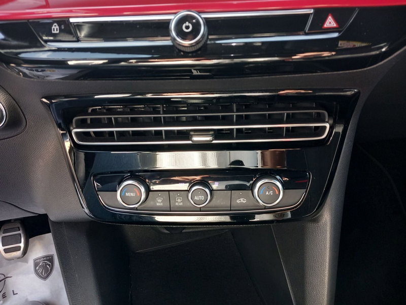 Opel Mokka usata a Lucca (17)