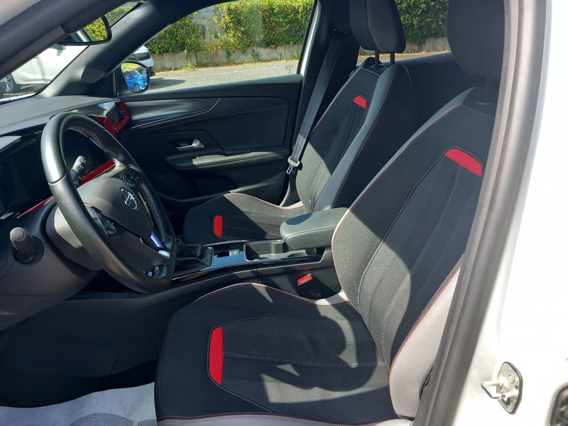 Opel Mokka usata a Lucca (9)