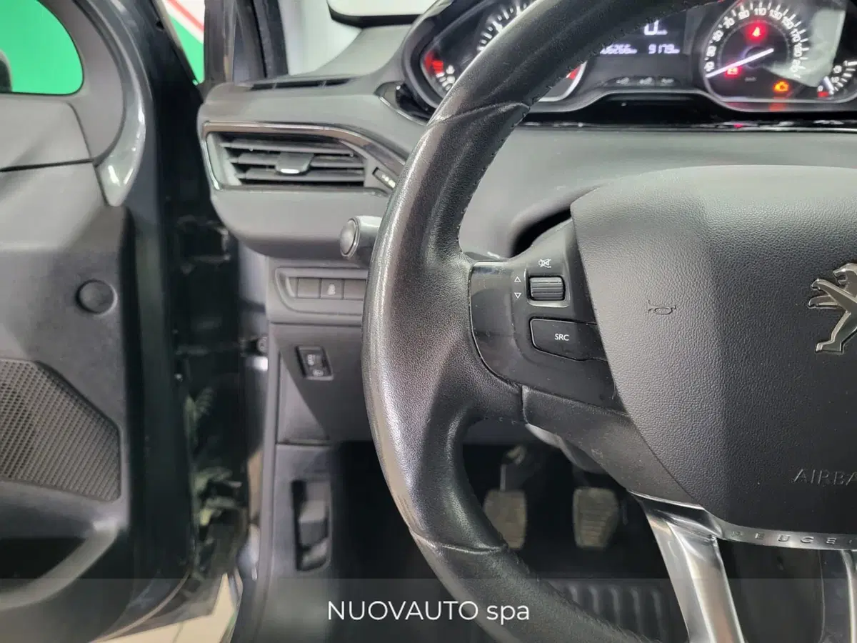 Peugeot 208 usata a Arezzo (10)
