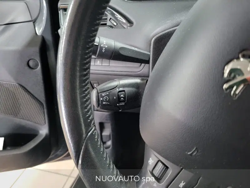 Peugeot 208 usata a Arezzo (16)