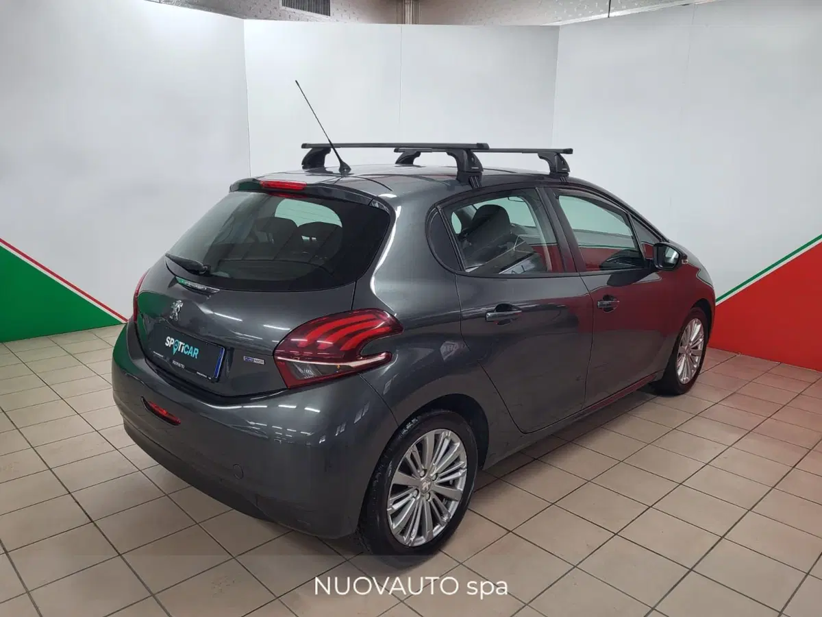 Peugeot 208 usata a Arezzo (3)