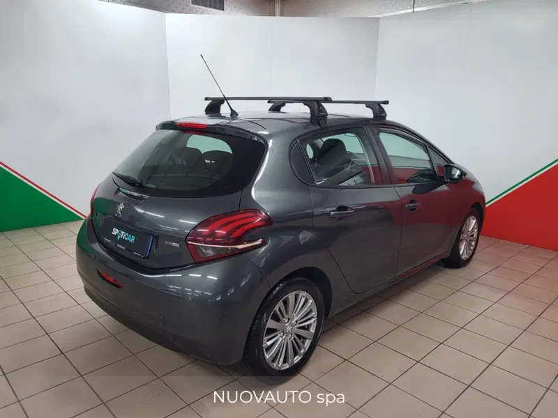 Peugeot 208 usata a Arezzo (3)