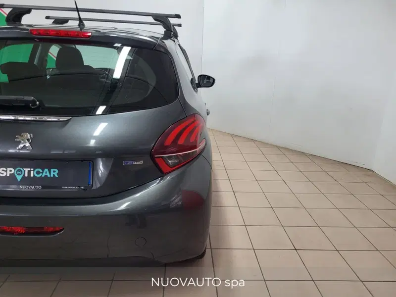 Peugeot 208 usata a Arezzo (4)