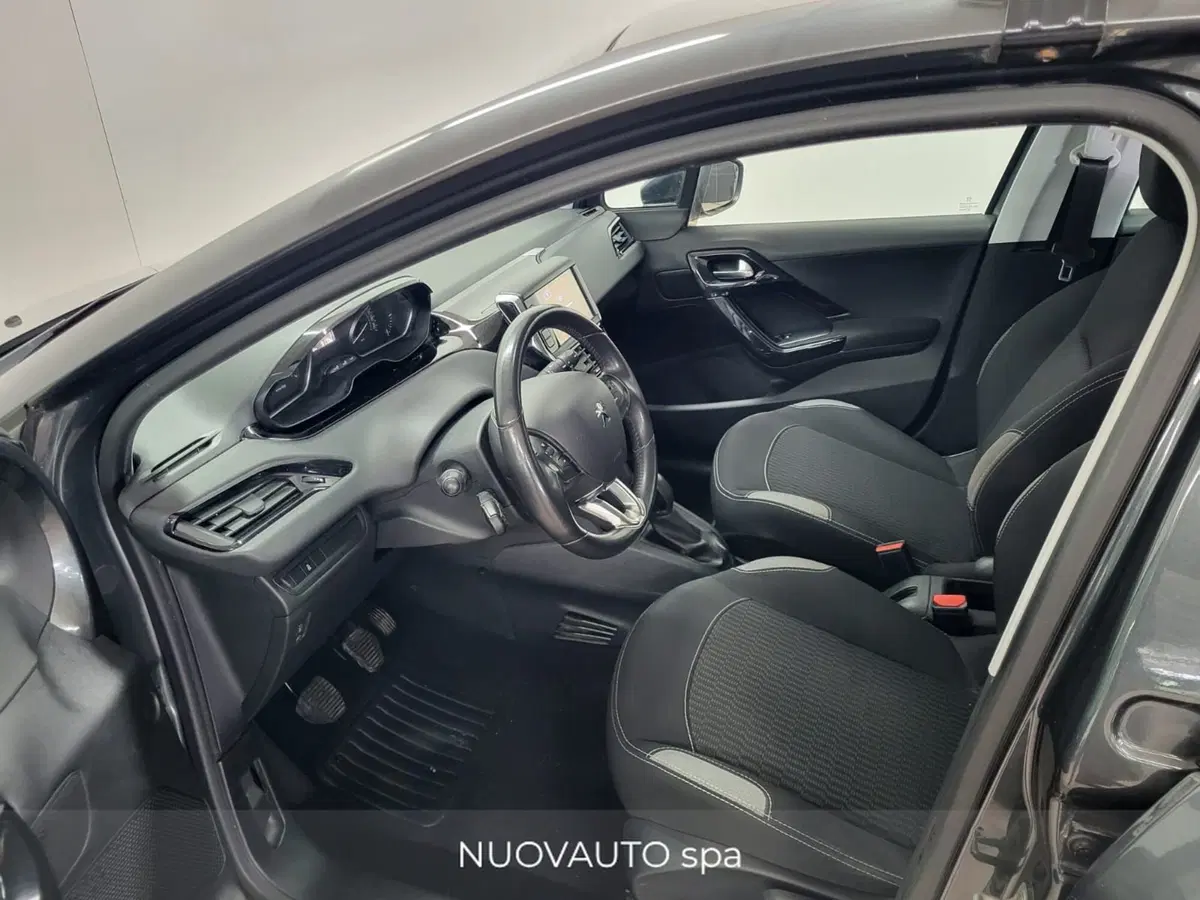 Peugeot 208 usata a Arezzo (5)