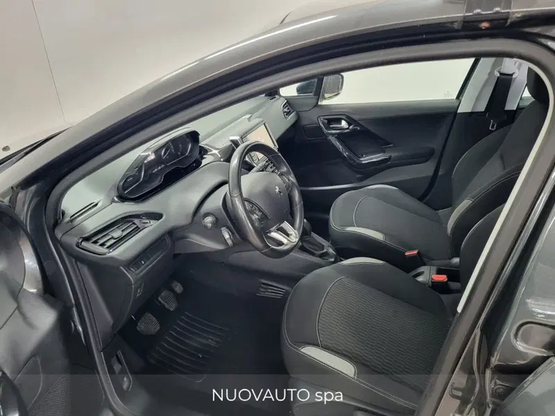Peugeot 208 usata a Arezzo (5)