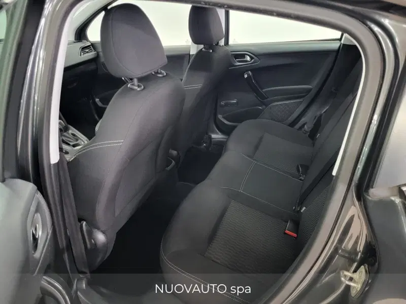 Peugeot 208 usata a Arezzo (9)