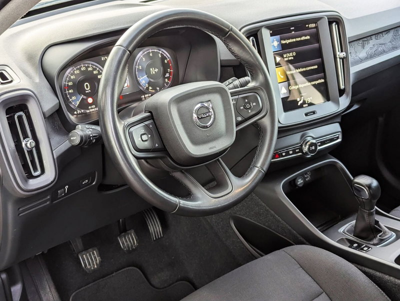 Volvo XC40 usata a Pescara (7)