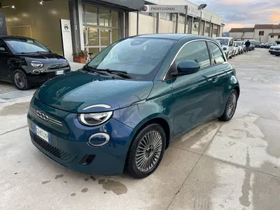 Fiat 500 Cabrio e Cabrio 42 kWh Icon del 2020 usata a Sora
