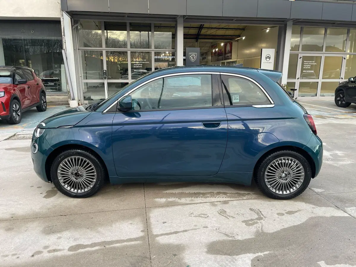 Fiat 500 Cabrio usata a Frosinone (2)