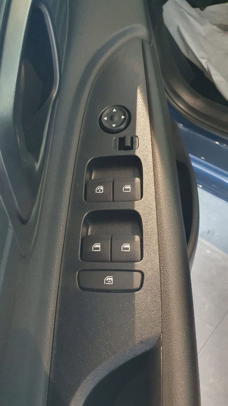 Hyundai i20 nuova a Frosinone (7)