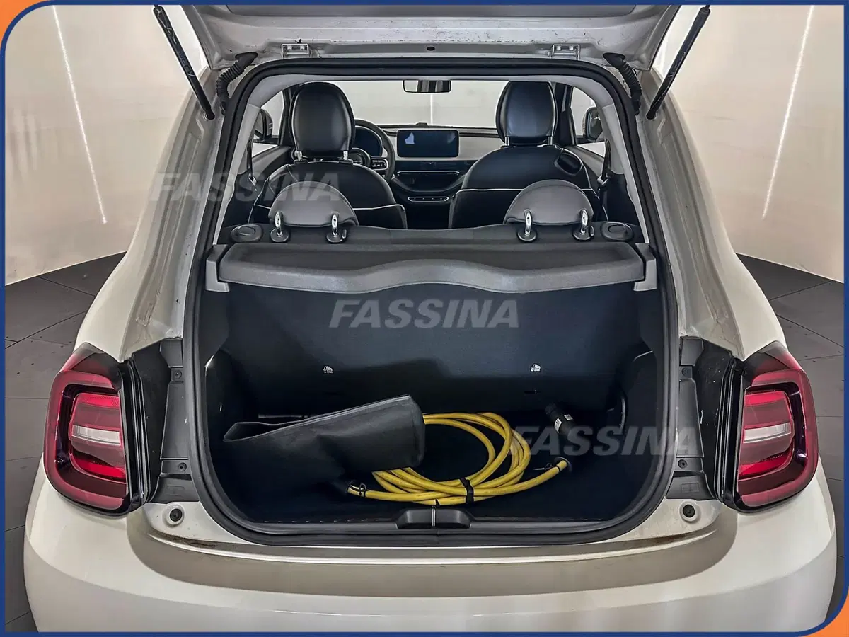 Fiat 500 Cabrio nuova a Milano (11)