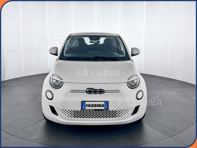 Fiat 500 Cabrio nuova a Milano (2)