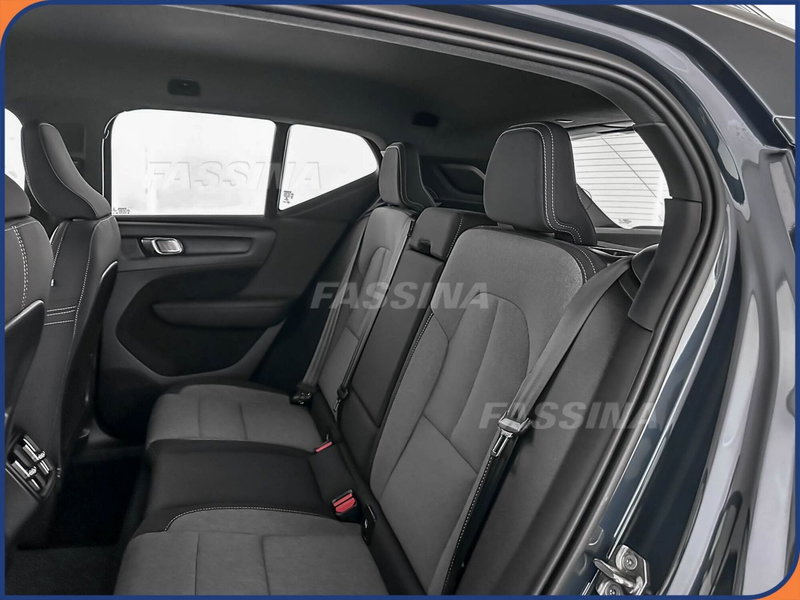 Volvo XC40 usata a Milano (10)