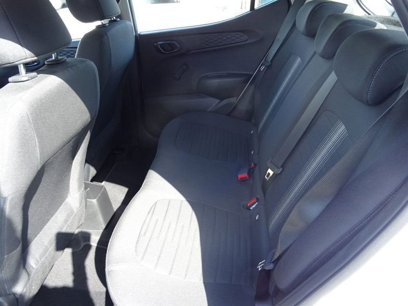 Hyundai i10 usata a Lucca (15)